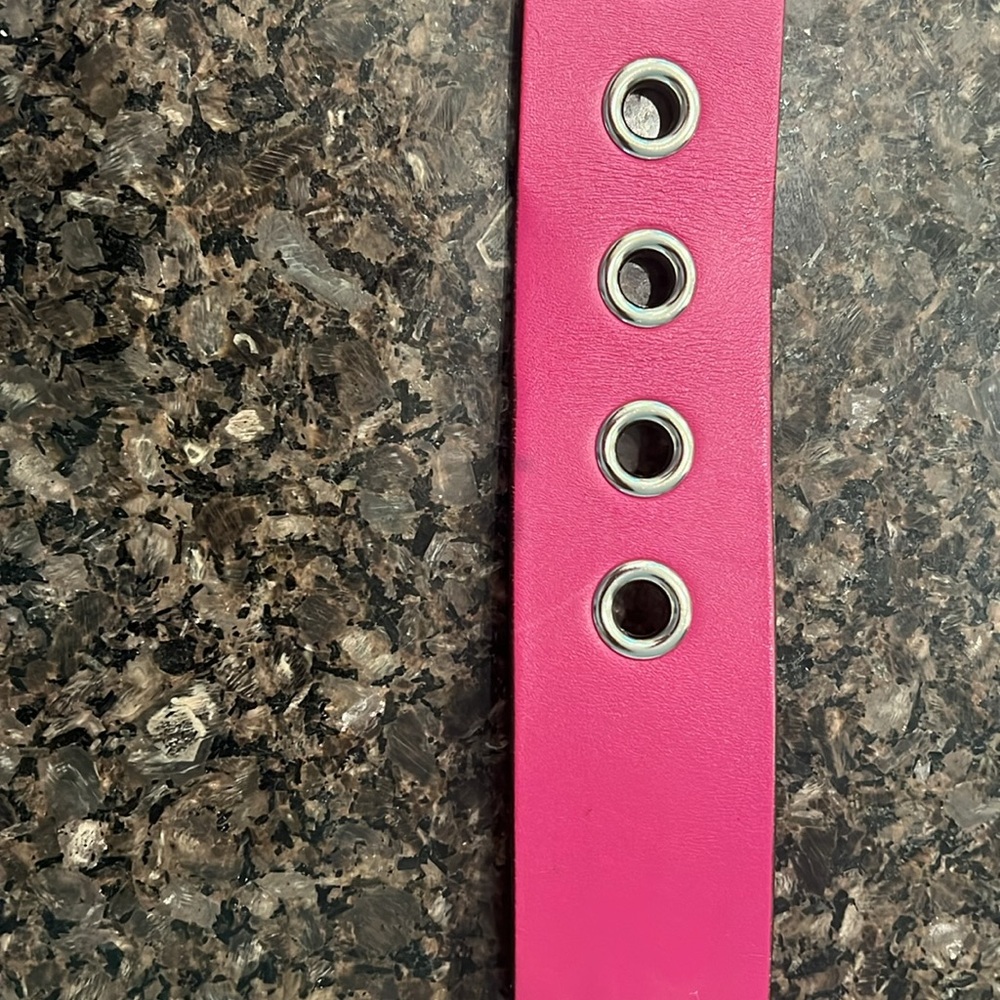 Pink Coach belt. - Picture 5 of 6